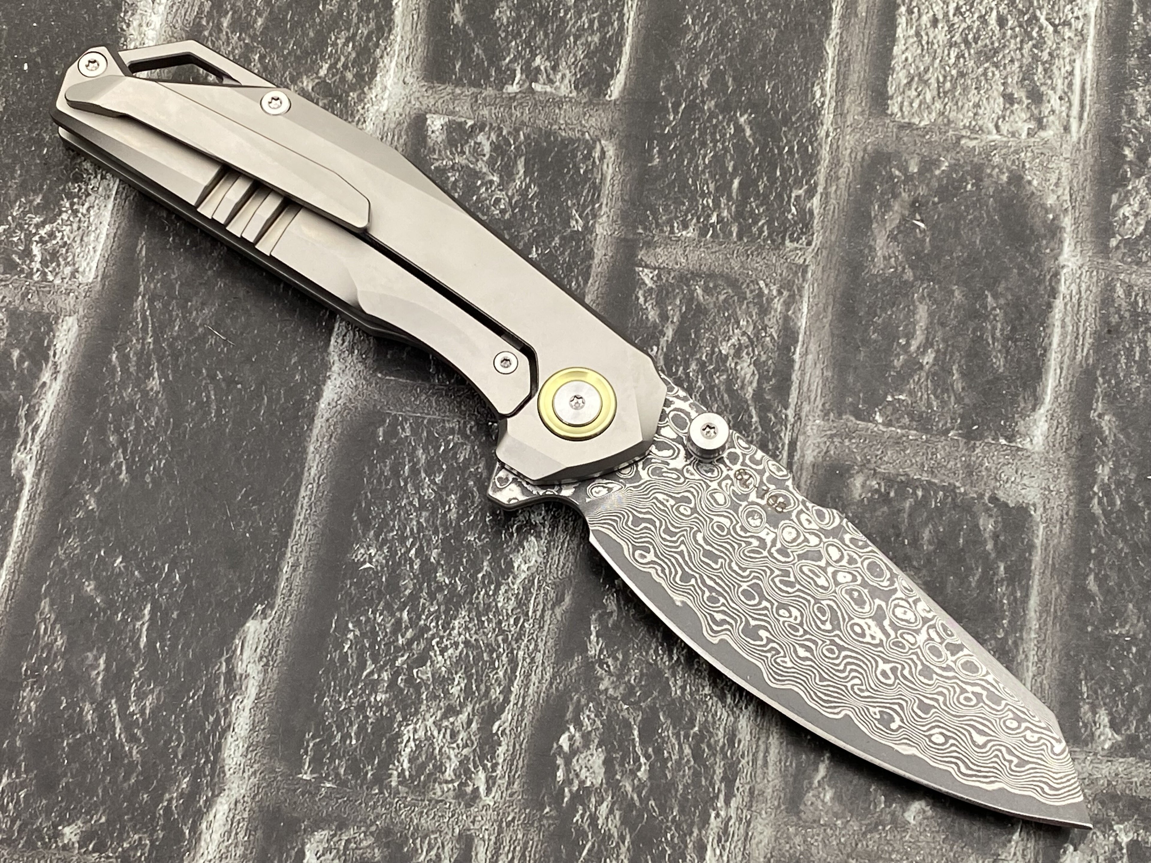 SixLeaf SL-108-CF-Black Folding Knife Damascus Blade Titanium/CF Handle Pocket Knife