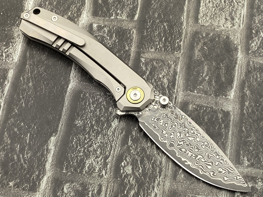 SixLeaf SL-107-CF-Black Folding Knife Damascus Blade Titanium/CF Handle Pocket Knife