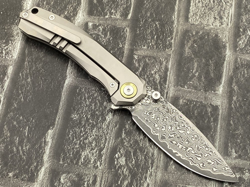 SixLeaf SL-107-CF-Black Folding Knife Damascus Blade Titanium/CF Handle Pocket Knife