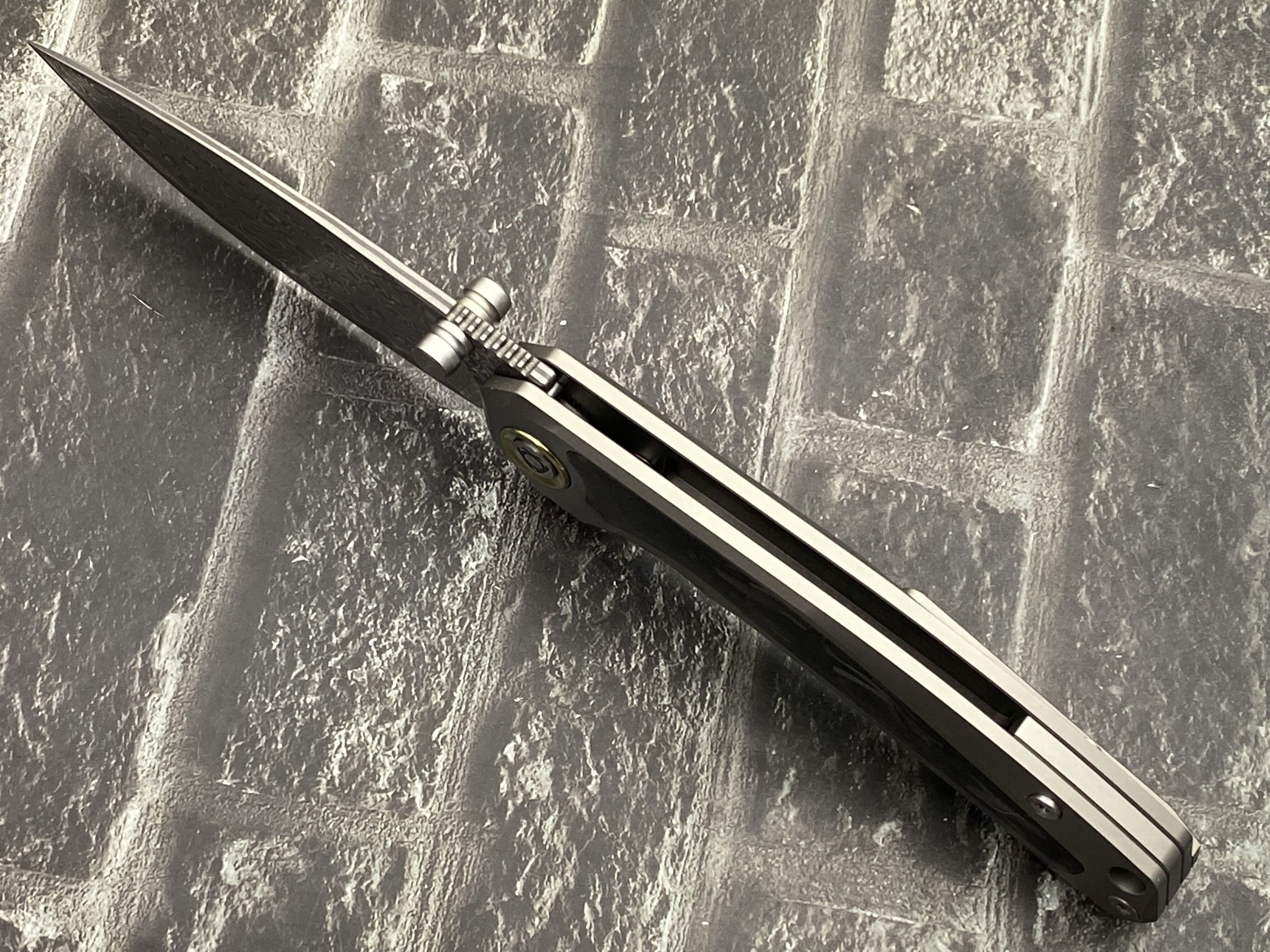 SixLeaf SL-107-CF-Black Folding Knife Damascus Blade Titanium/CF Handle Pocket Knife