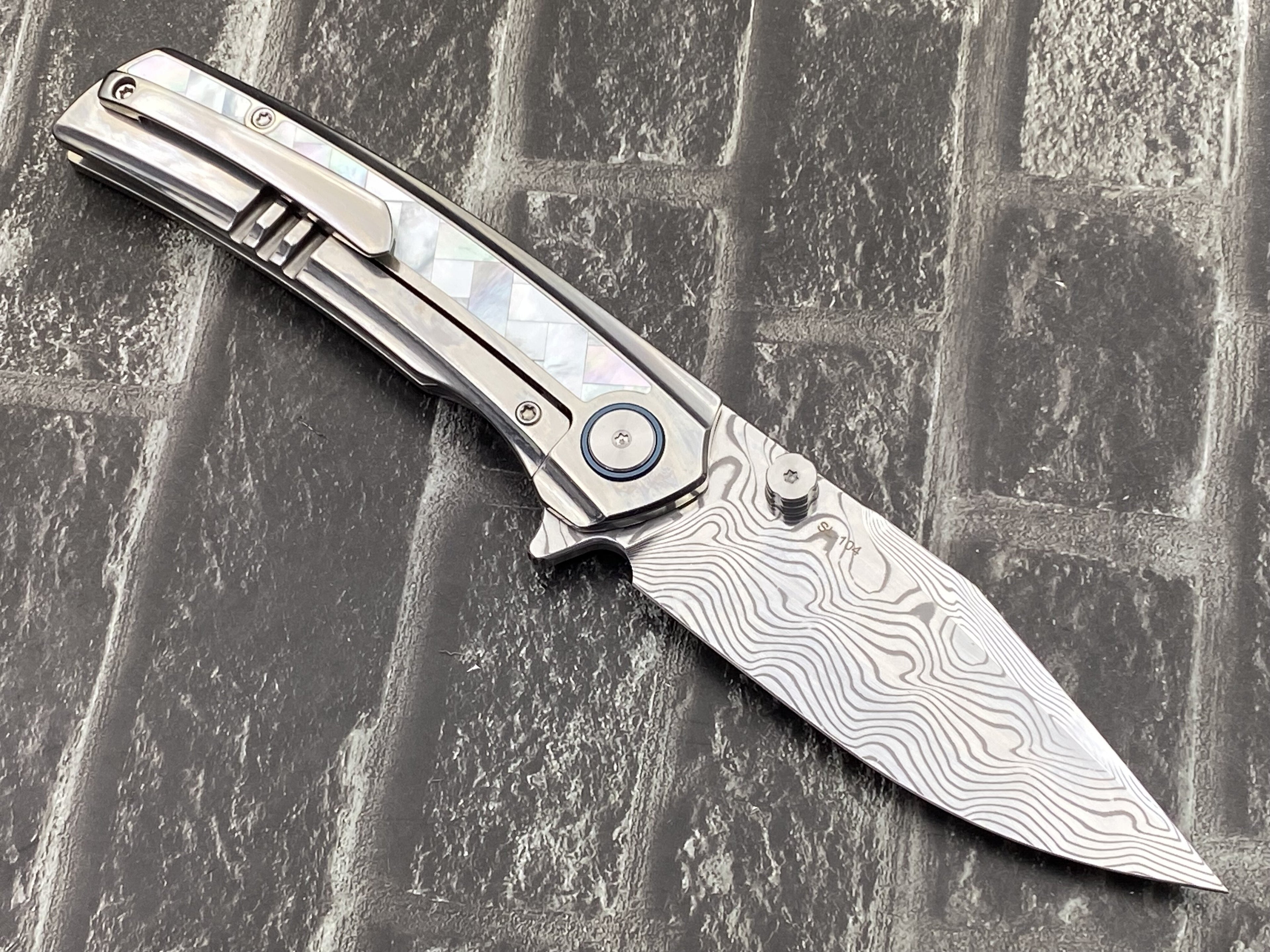 SixLeaf SL-104-shell Folding Knife Damascus Blade Titanium+mother of pearl Handle Pocket Knife